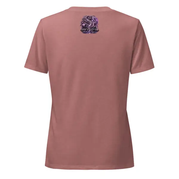 Checkmate Graphic Tee | Shai Valley 19 Heather mauve womens V neck shirt back view with Shai Valley logo label Queen Reigns Checkmate graphic tee